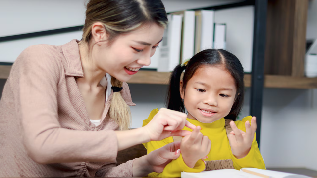 Tips Memilih Sekolah Dasar Terbaik Untuk Anak, Bukan Cuma Soal Nilai Akademik!